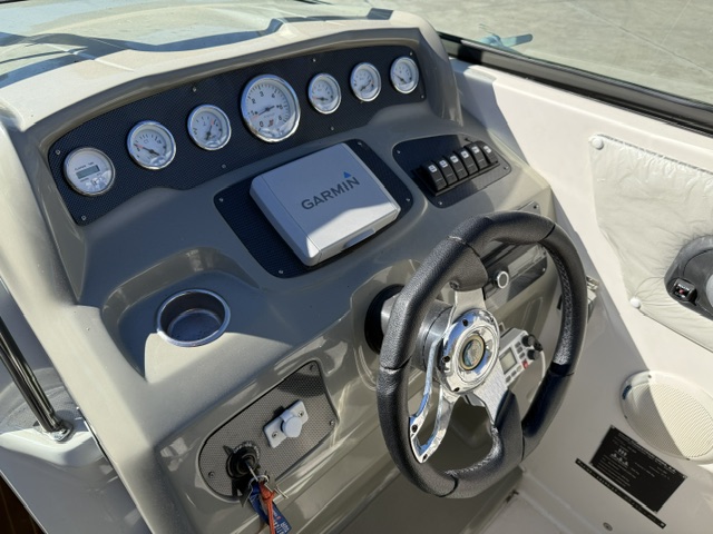 Canestrari Cuddy 225 2017 Mercruiser 250 hp Alpha One